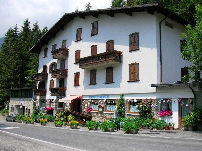 Hotel Spampatti Castione della Presolana Extérieur photo